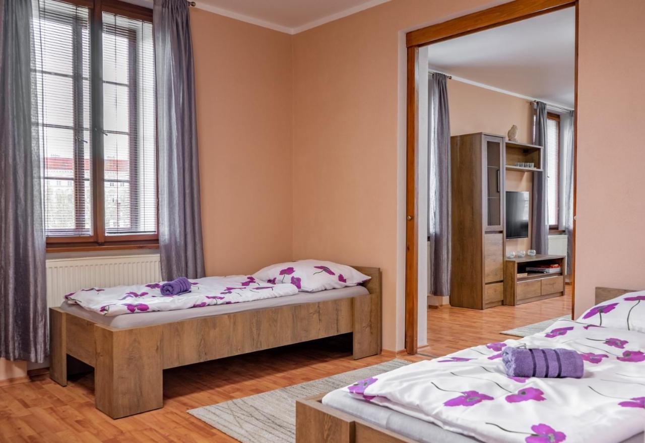 Apartmány V Mlýnské strouze Plzeň Esterno foto